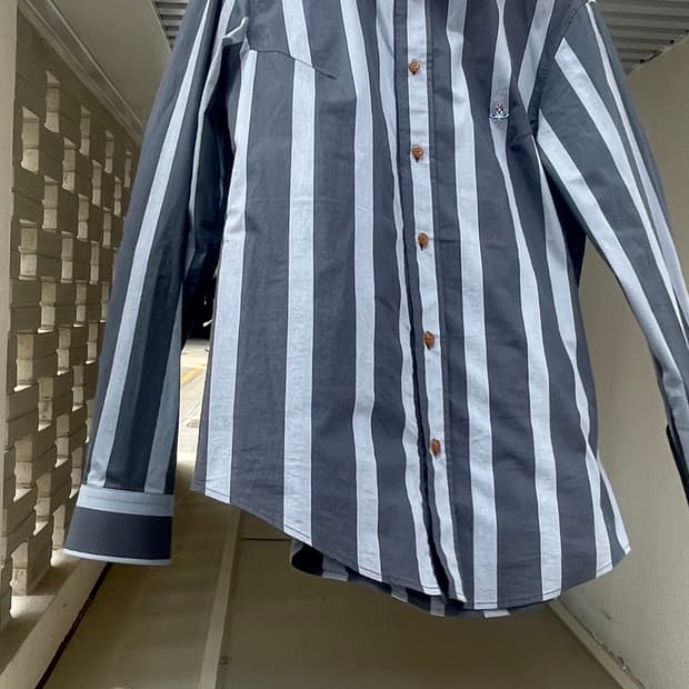 [정Vivienne Westwood 클래식 스트라이프 셔츠