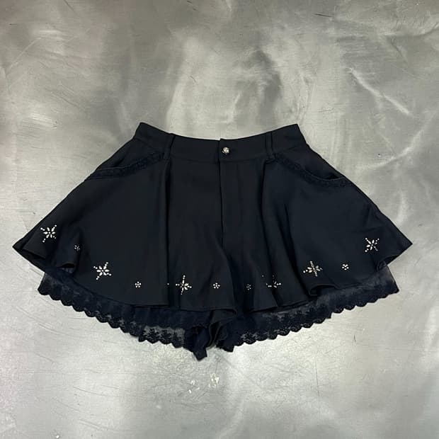 액시즈팜 레이스 스터드 스커트팬츠 y18538