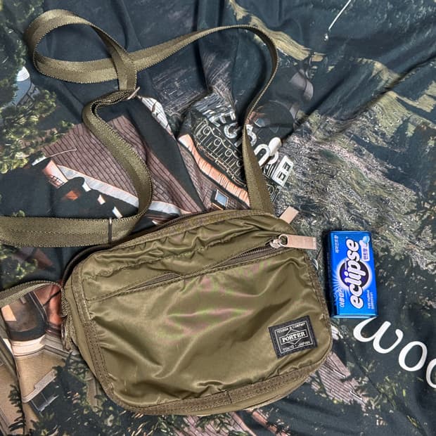 요시다 포터 크로스백