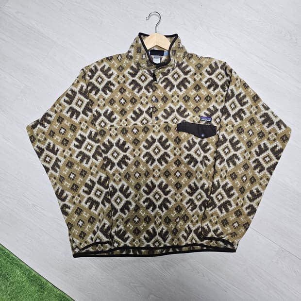 [XL] 파타고니아 신칠라 패턴 브라운