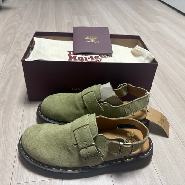 닥터마틴 조지 뮬 260