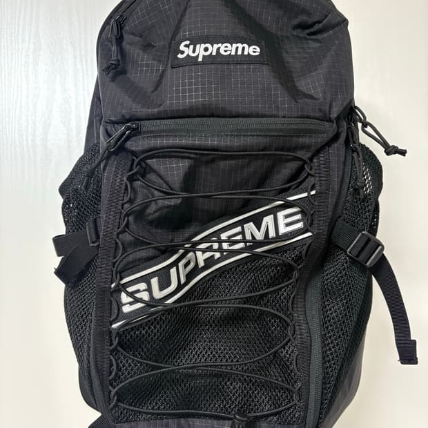 슈프림 백팩 23FW