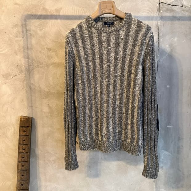 버버리 메리노울 크루넥 니트 100