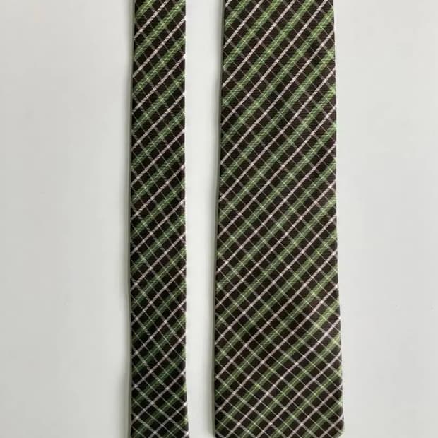 크로커다일 넥타이