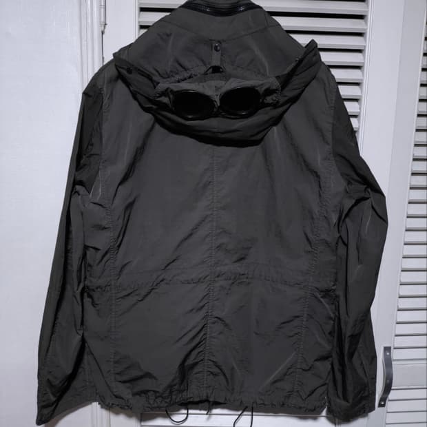 100 CP컴퍼니 나일론 카키 고글 자켓 바람막이