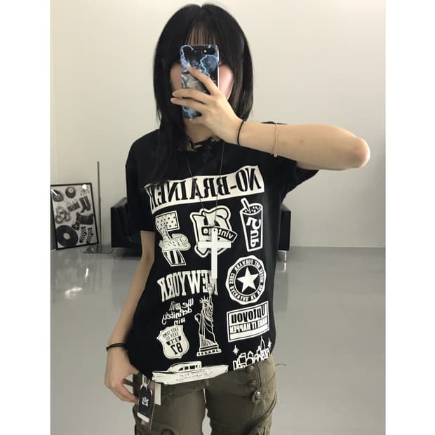 Massive Kitsch Graphic T-Shirts