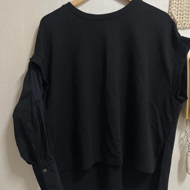 black button sleeve