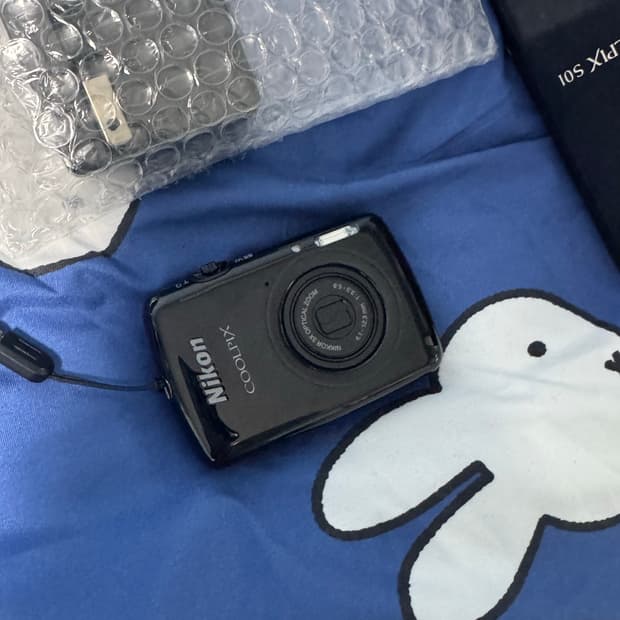 니콘 s01 블랙 풀박스 (제니,윈터,전소미,정채연 디카)