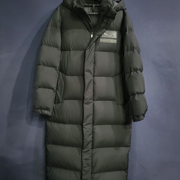 살레와 구스다운 롱패딩