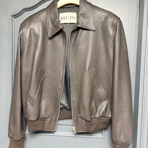 렉토 램 레더 s 팝니다