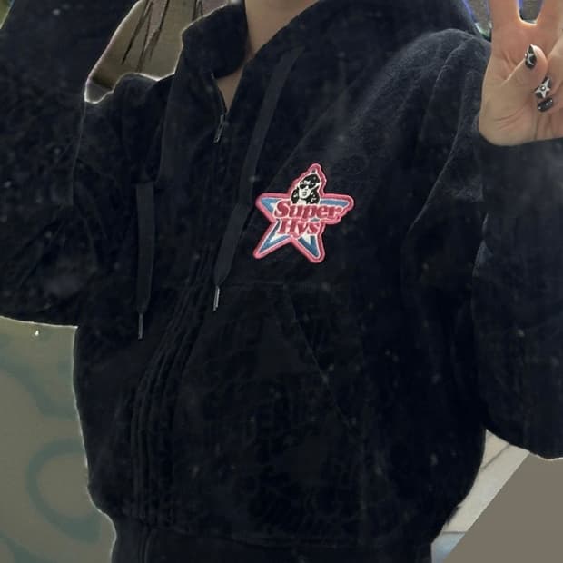 히스테릭 글래머 크롭 후드 집업