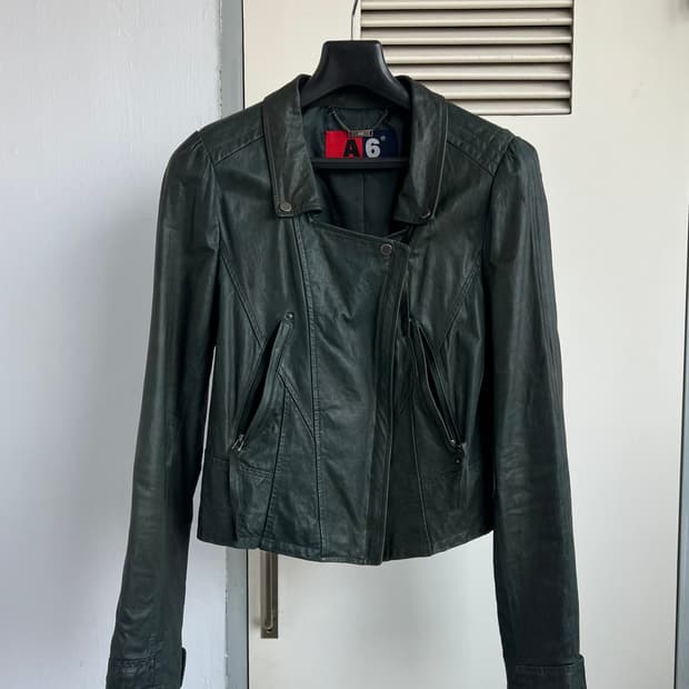 에이징 레더 자켓