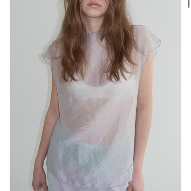 오버듀플레어 SHEER SLEEVELESS BLOUSE_BLUE GREY