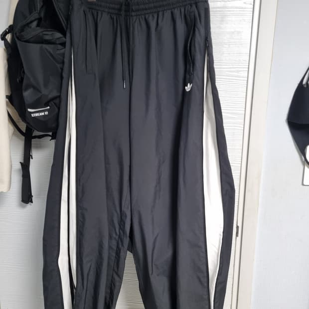 아디다스 아딜레늄3 집 트랙 조거팬츠