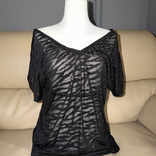 see-through zebra pattern tee