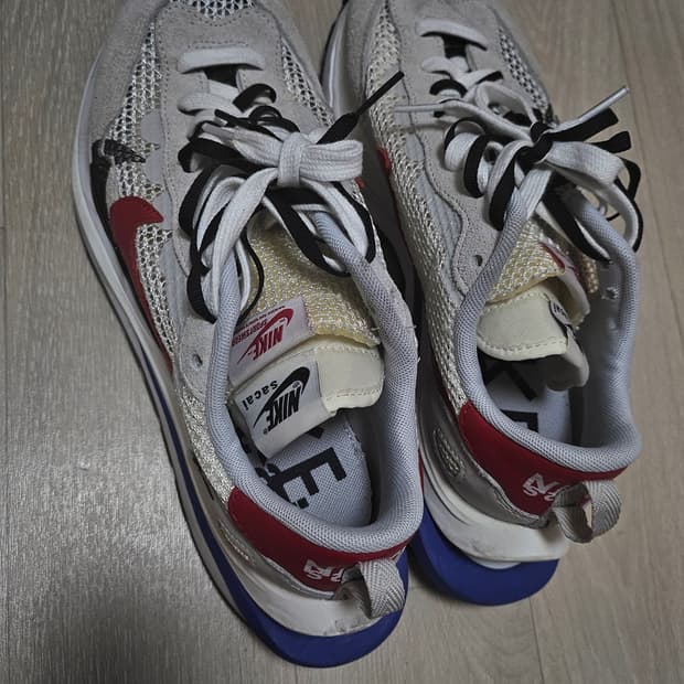 나이키 사카이 베이퍼와플