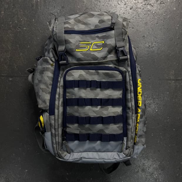 언더아머 스테판 커리 백팩 