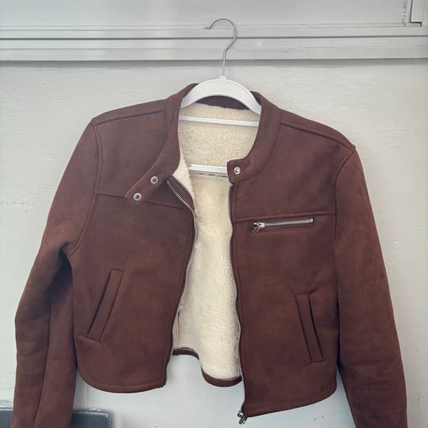 애니원모어 스웨이드 브라운 자켓