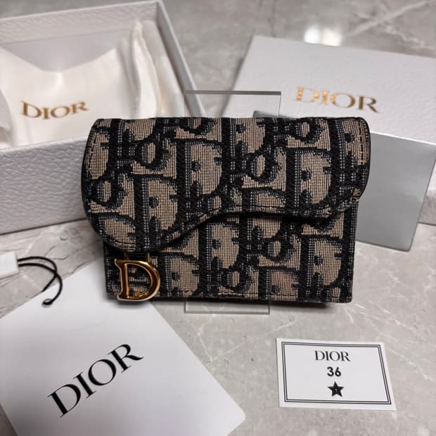 [새상품급] 디올 새들 블룸 오블리크 카드지갑