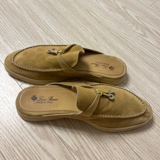 (급처/정품) 로로피아나 바부슈 뮬 로퍼 240