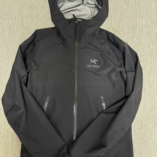 아크테릭스 베타 LT 블랙 M size