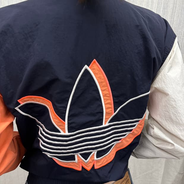 아디다스 더블 트레포일 바람막이 자켓