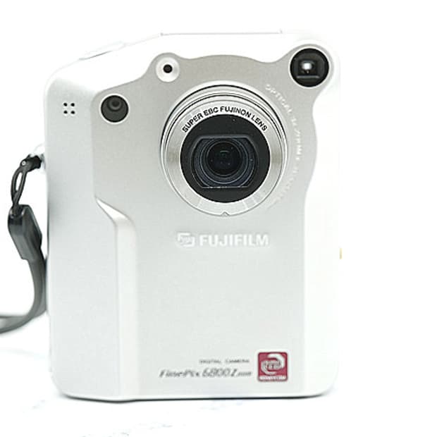 후지필름 파인픽스 6800Z