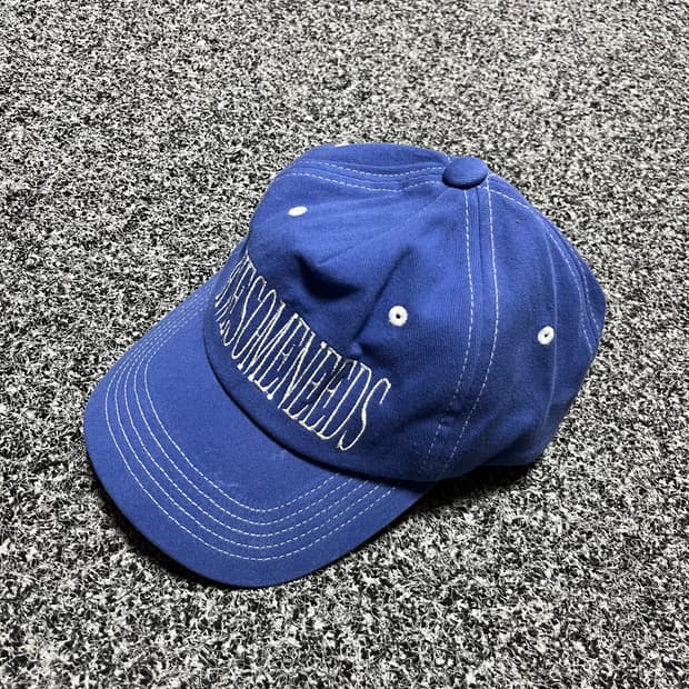 AWESOME NEEDS 어썸니즈 파란색 볼캡