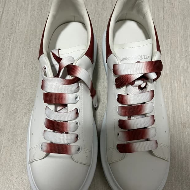 알렉산더 맥퀸 남성 오버솔 스니커즈 그라데이션 41사이즈