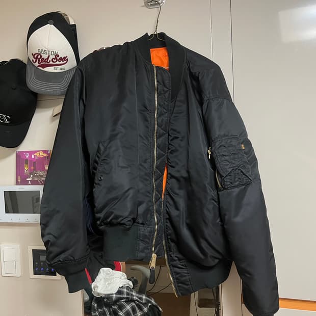 알파인더스트리 MA-1 블랙 봄버 자켓