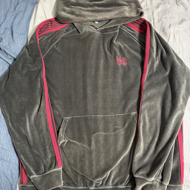 니들스 벨루어 후드(m) 팝니다.