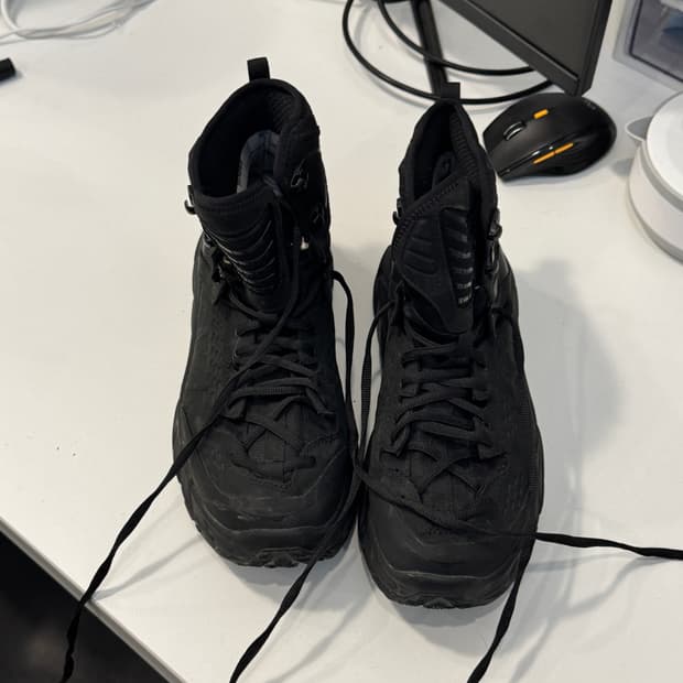 호카 M 토르 울트라 하이 2 WP 블랙 260