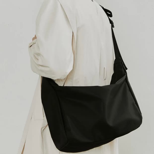 하아카이브 크로스백