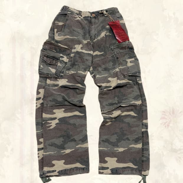 Abercrombie 아베크롬비 레이어드 핀턱 밀리터리 연카모 카고팬츠