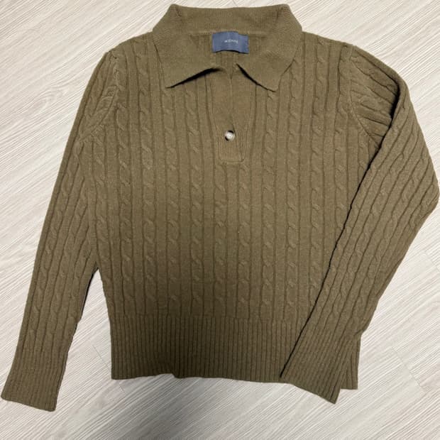 브라운 꽈배기 니트