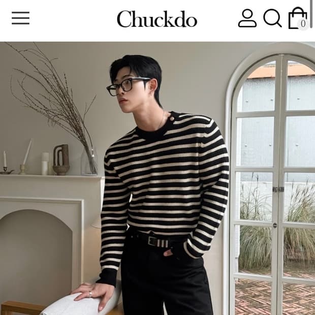 (M) 척도 Luf 금장 스트라이프 니트