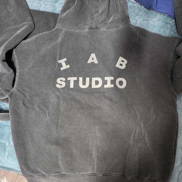 IAB STUDIO 피그먼트 후드