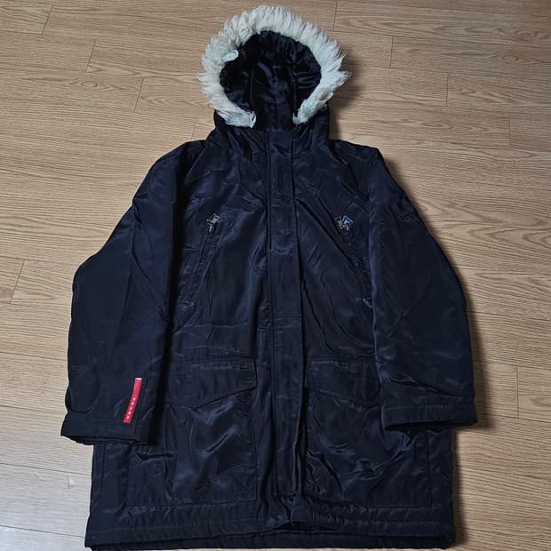 프라다 퍼 야상 패딩자켓 블랙