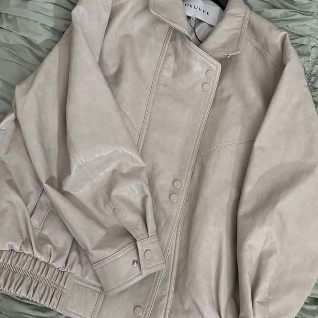 루에브르 레더 자켓
