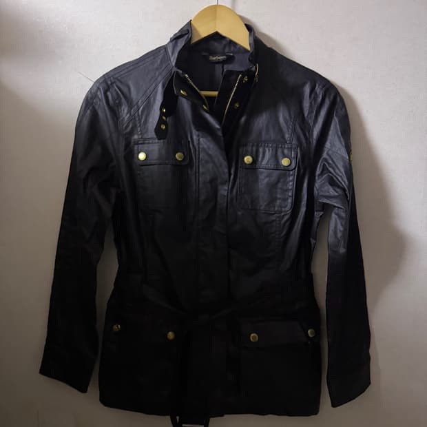  바버 클래식 자켓 블랙 36 (여성 55정도)