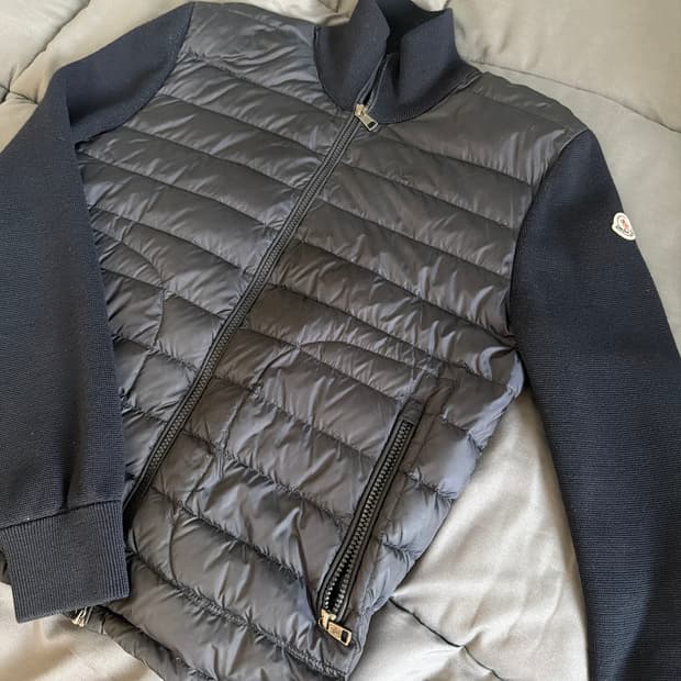 몽클레어 니트패딩