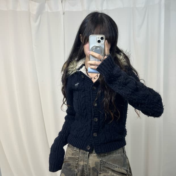 Abercrombie Wolf Jaw Knit Cardigan