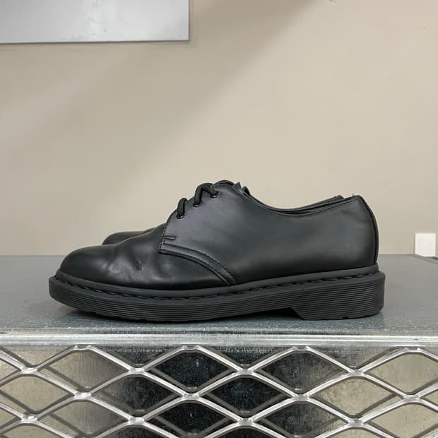 닥터마틴 1461 모노 UK7
