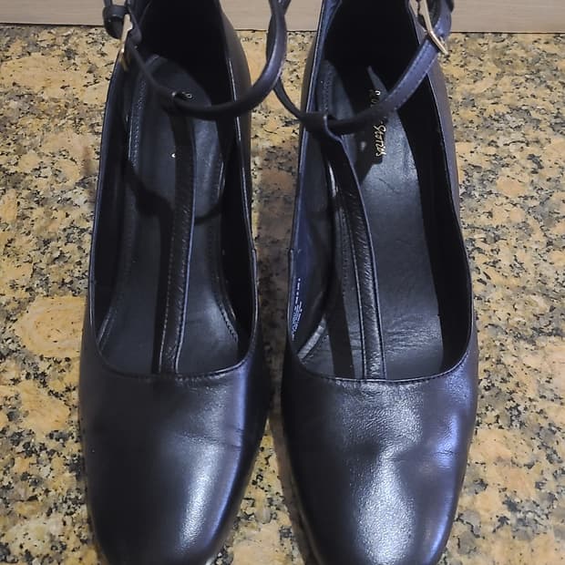 앤아더스토리즈 블랙 T스트랩 하이힐 구두 240