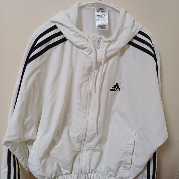 아디다스 흰색 3선 크롭 후드 바람막이