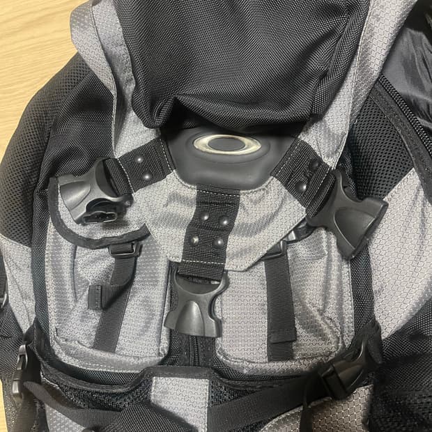 오클리 백팩