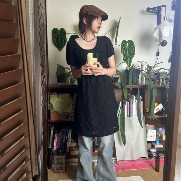 black lace dress