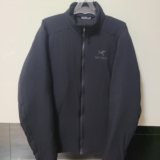 아크테릭스 아톰ar 자켓 블랙 M사이즈