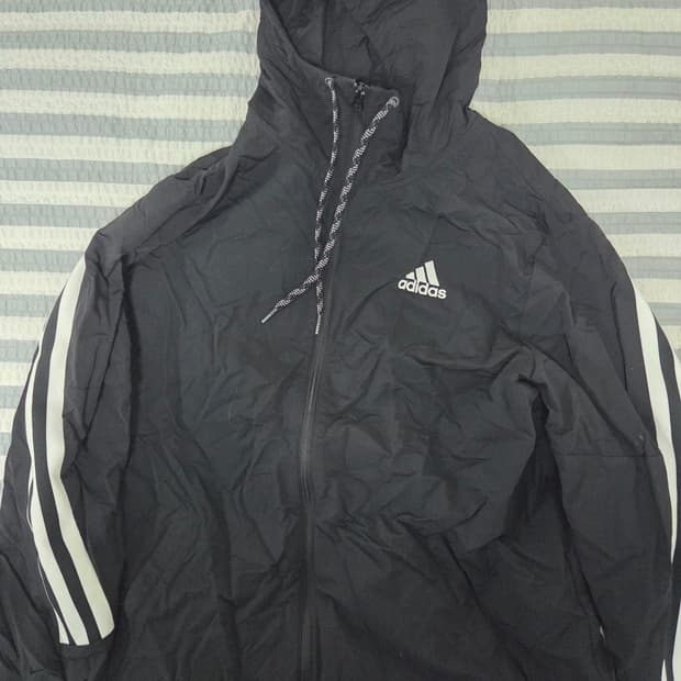 아디다스 바람막이