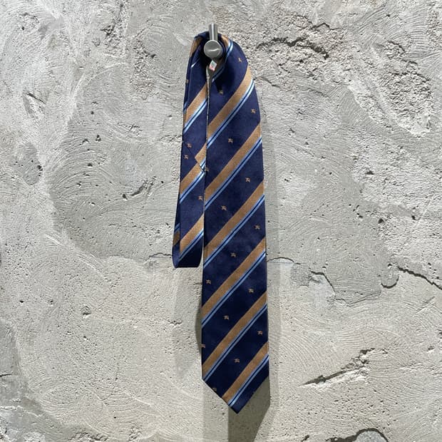 버버리 네이비 모노그램 스트라이프 실크 넥타이
